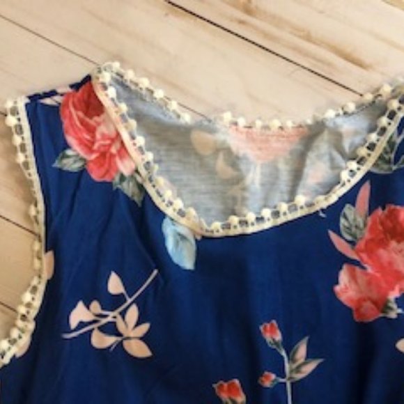 Blue Babydoll Tank Top with flowers - Picture 2 of 3